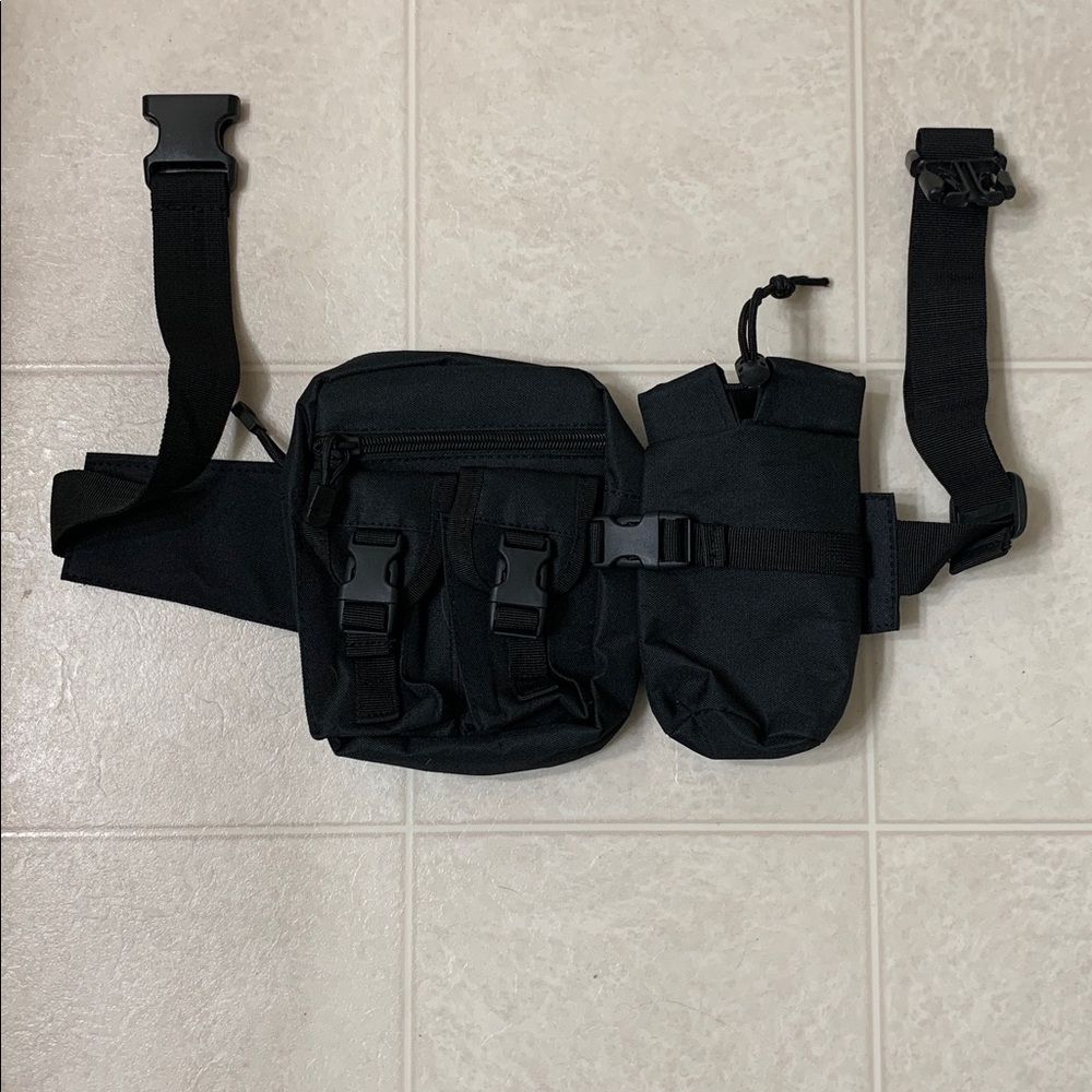 🌷3 for$25🌷Unbranded, US OS, Black Unisex 4 Pocket Waist Pack/Crossbody Bag, NWOT
